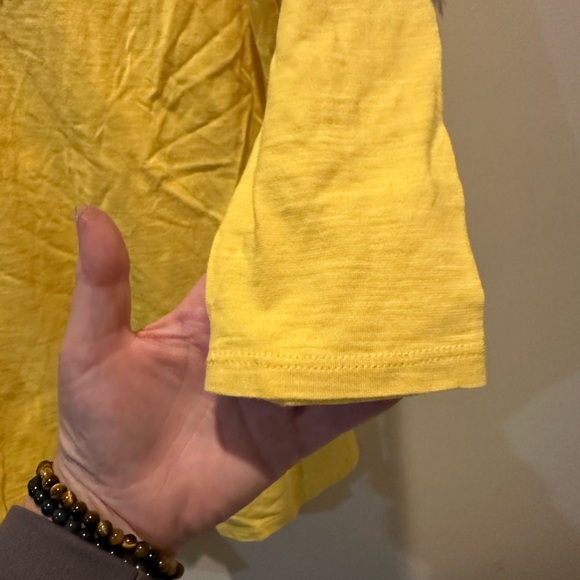 Peter Nygard Top - Picture 6 of 7